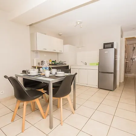 Apartment T2 4 Pers, Bus , Lycee, Centre Ville, Restaurant, Supermarche Bourg-en-Bresse